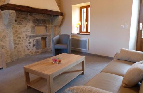 La Guillermie Casa | *Charmant Atelier Rénové, Jardin & Terrasse, Proche Ski et Vichy* - FR-1-489-140