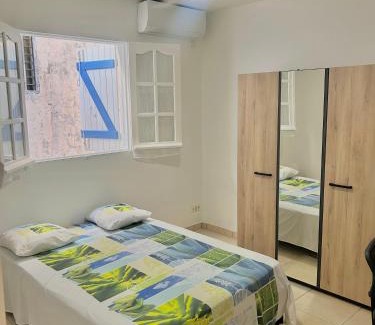 Les Abymes Casa | Charmant bas de villa partagé