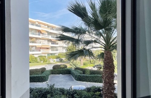 Golfe Juan Apartamento | Charmant Deux Pièces à 500 m des Plages. A 5 Minutes de Cannes!