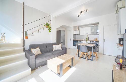 Cannes La Bocca Apartamento | Charmant duplex proche de Cannes centre et à 2min à pied de la mer