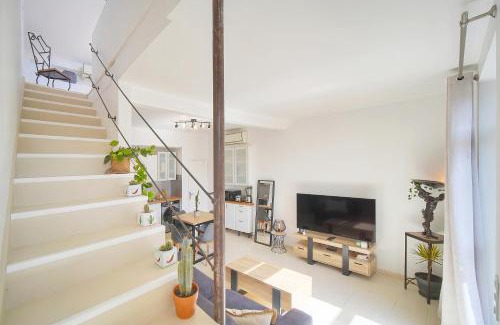 Cannes La Bocca Apartamento | Charmant duplex proche de Cannes centre et à 2min à pied de la mer
