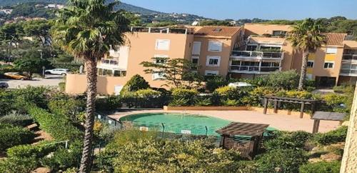 Carqueiranne Apartamento | Charmant duplex vue mer panoramique sur le Golfe de Giens avec piscine