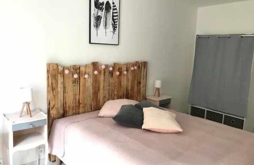 Neufchateau Apartamento | Charmant Gîte à Neufchâteau Proche Domrémy-la-Pucelle - FR-1-589-797