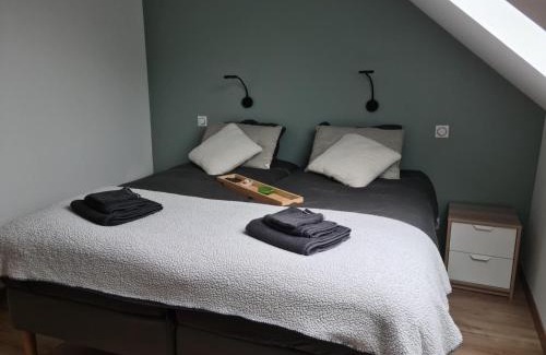 Sebourg Casa | Charmant gîte 80m² proche frontière belge, jardin privatif, terrasse, tout inclus, 2 chambres, WiFi - FR-1-510-133