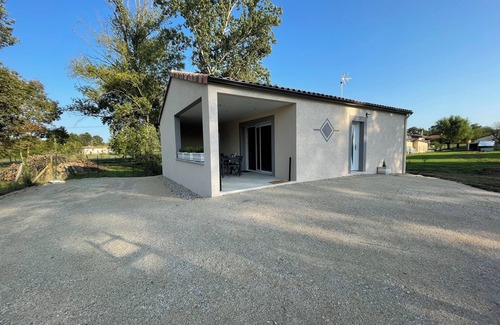 Septfonds Casa | Charmant Gîte Avec Jacuzzi, Parcelle Clôturée. Animaux de Compagnie Acceptés