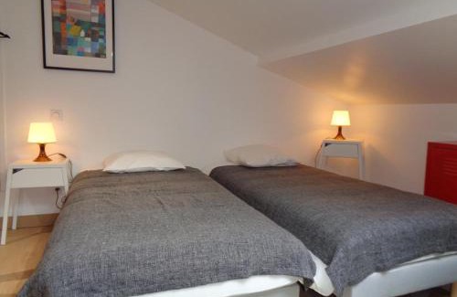Maringes Casa | Charmant Gîte dans les Monts du Lyonnais avec Jardin, Terrasse et Confort Moderne - FR-1-496-174