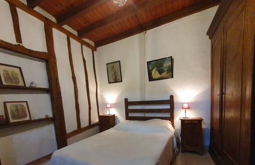 Maupas Casa | Charmant Gîte de Campagne Isolé Avec Piscine