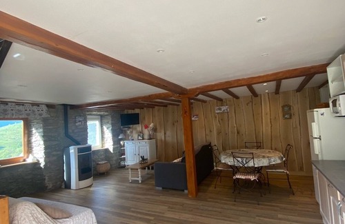 Poubeau Apartamento | Charmant Gîte de Montagne Avec Terrasse et vue sur les Montagnes