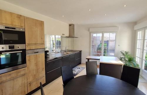 Blenod-les-Toul Casa | Charmant gîte près de Toul avec parking privé et terrasse - FR-1-584-361