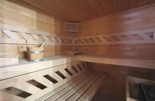 Saint-Just-pres-Brioude Casa | Charmant Gîte Rénové avec Sauna en Haute-Loire, Parfait pour Randonnées et Repos - FR-1-582-344