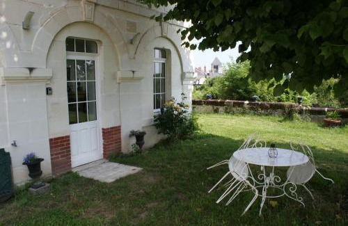 Saint-Aignan Apartamento | Charmant gite en rez-de-jardin