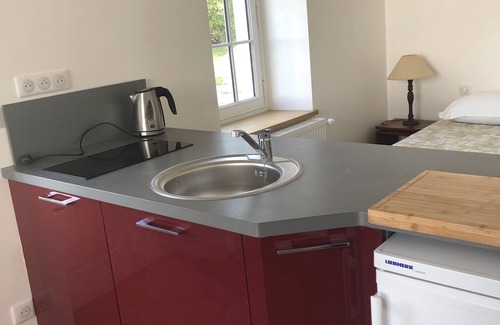 Saint-Aignan Apartamento | Charmant Gite Lumineux en rez de. Jardin