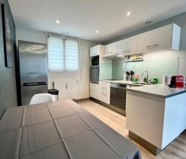Marolles-en-Hurepoix Apartamento | Charmant logement proche Paris - parking gratuit