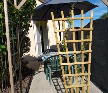Folligny Apartamento | Charmant logement calme de 35 m2, parking gratuit