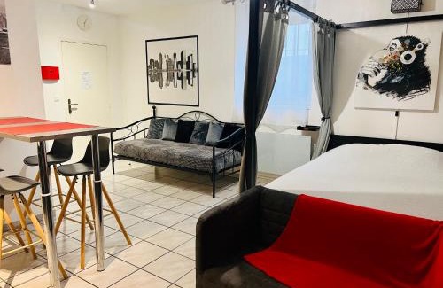 Chalons-en-Champagne Apartamento | Charmant studio proximité centre-ville et gare