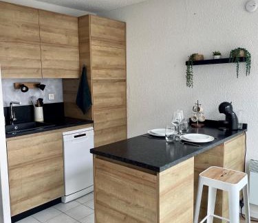 Les Sables d'Olonne Apartamento | Charmant studio rénové au Coeur des Sables d'Olonne