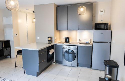 Bussy-Saint-Georges Apartamento | Charmant studio en résidence avec parking