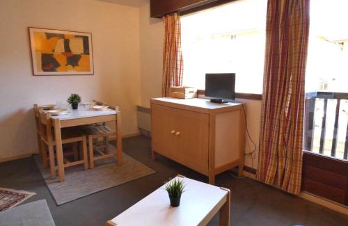 Vignec Apartamento | Charmant studio à 1er étage, 4 pers., balcon, salle fitness, park, ski, jacuzzi - St Lary Soulan - FR-1-457-252