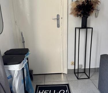 Mellet Apartamento | Charmant studio à 5 min de la Gare du Midi, 1-2 pe