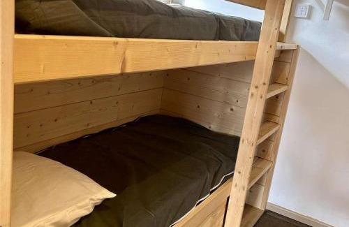 Jeux Apartamento | Charmant Studio 4p avec Terrasse Sud – Proche Pistes & Commerces – Alpe d'Huez - FR-1-405-339