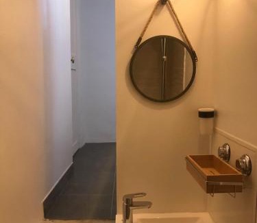 Hyeres City Centre Apartamento | Charmant Studio Atypique climatisé