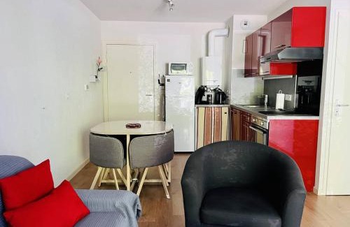 Hasparren Apartamento | Charmant T2 à Hasparren, 4 pers, centre-ville, terrasse, parking privatif - FR-1-495-84
