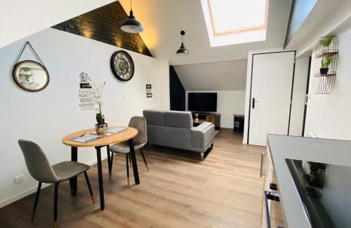 Saint-Pol-sur-Mer Apartamento | Charmant T2 atypique Industriel