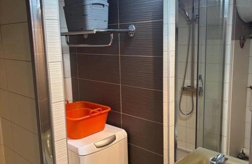 Laveissiere Apartamento | Charmant T2 avec Balcon Proche Ski - FR-1-787-127