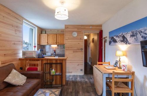 Esquieze-Sere Apartamento | Charmant T2 cabine 3 pers, balcon, parking privé, Luz-Saint-Sauveur - FR-1-402-139