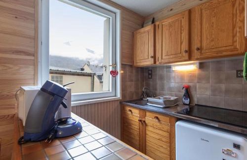 Esquieze-Sere Apartamento | Charmant T2 cabine 3 pers, balcon, parking privé, Luz-Saint-Sauveur - FR-1-402-139