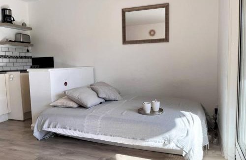 Cavaliere Apartamento | Charmant T2 climatisé avec piscine, terrasse, parking et Wi-Fi - 4 couchages, Le Lavandou - FR-1-251-540