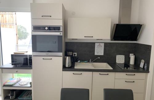 Fort-Mahon-Plage Apartamento | Charmant T2 en centre-ville avec balcon, parking privé et équipements bébé à Fort-Mahon-Plage - FR-1-482-99