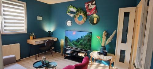 Roseraie - Orgemont Apartamento | Charmant T2 proche Château, Gare, UCO, Parking privé gratuit