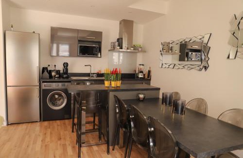 Blatin Apartamento | CHARMANT T3 JAUDE + TERRASSE ET GARAGE