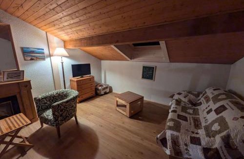 Areches Apartamento | Charmant triplex 6 pers. à 50m des pistes à Arêches-Beaufort - FR-1-342-135