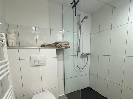 Misburg - Nord Apartamento | Charmante 2 Zimmer Souterrain