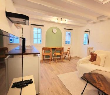 Barentin Apartamento | Charmante Cocotte