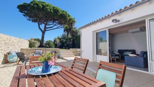Le Bois-Plage-en-Re Villa | Charmante et récente villa à proximité du centre village