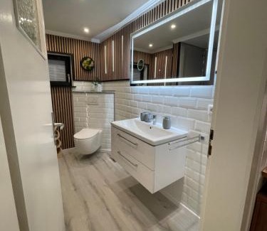 Mastershausen Apartamento | Charmante Ferienwohnung in Mastershausen/Hunsrück