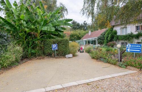Saint-Benoit-sur-Loire Cama Y Desayuno | Charmante chambre avec terrasse privée et wifi à Saint-Benoît-sur-Loire - FR-1-590-487
