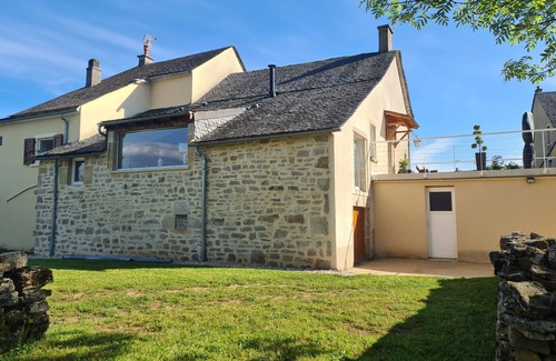 Saint-Martin-de-Lenne Casa | Charmante Maison Rénovée Entre Causses et Aubrac