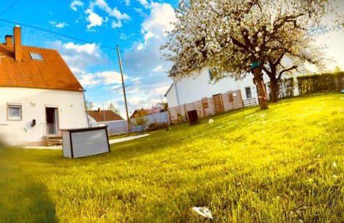 Nersingen Apartamento | Charmante, helle Wohnung mit Garten nahe Legoland