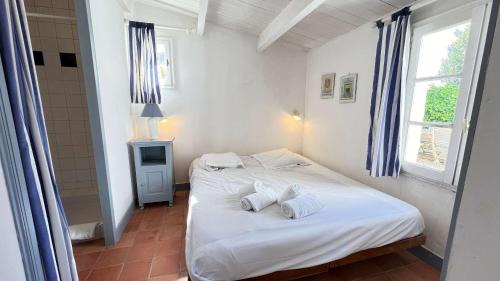 La Couarde-sur-Mer Villa | Charmante Maison de village avec étage