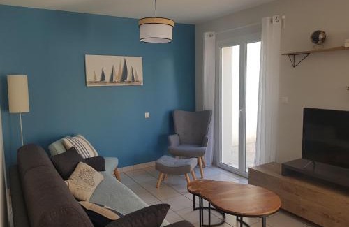 La Tranche-sur-Mer Casa | Charmante maison rénovée avec terrasse, proche mer, La Tranche-sur-Mer, 6 pers, Wifi, parking. - FR-1-194-224