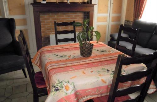 Recques-sur-Hem Casa | Charmante Maison à Recques-sur-Hem, 2 pers, Animaux Acceptés, Jardin, Proche Calais et St Omer - FR-1-376-58