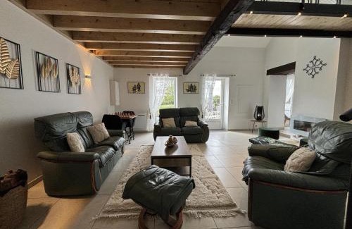 Louroux-Hodement Casa | Charmante maison à Haut-Bocage avec jardin, terrasse, et randonnées à proximité - FR-1-489-516