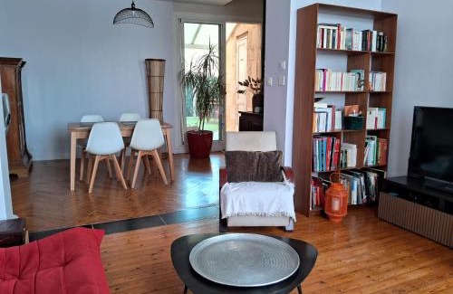 Saint-Bruno - Saint-Victor Apartamento | Charmante maison avec extérieur paisible, proche centre ville