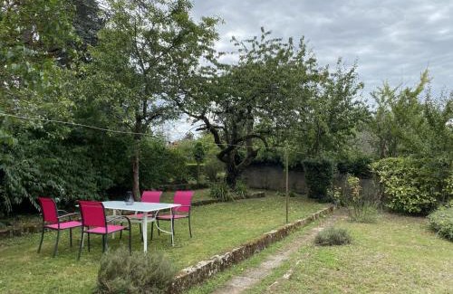 Yzeure Casa | Charmante maison avec jardin en face du parc, proche commerces et attractions touristiques - FR-1-489-333