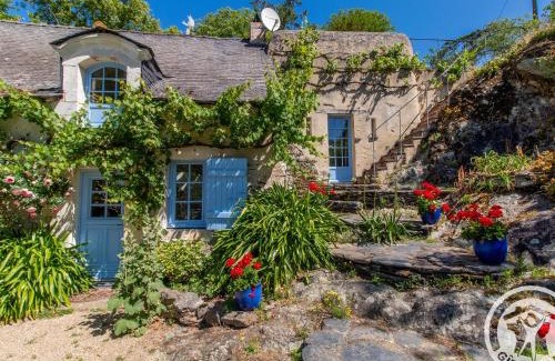 Denee Casa | Charmante maison avec jardin clos près de la rivière Louet - FR-1-622-37