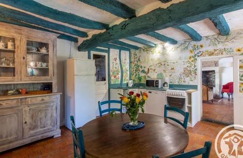 Denee Casa | Charmante maison avec jardin clos près de la rivière Louet - FR-1-622-37